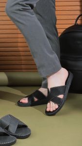 Dép Nam MWC 7892 - Dép Nam Quai Chéo Chất Liệu Da Tổng Hợp Có May Viền Chắc Chắn