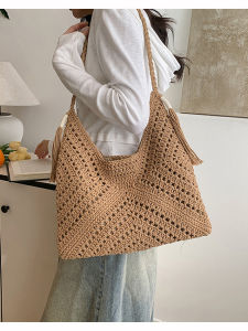 Large Capacity Straw Woven Hollow out Beach Vacation Commuter Tote Bag Korean Style Summer 2025 Pure Color Underarm Bag