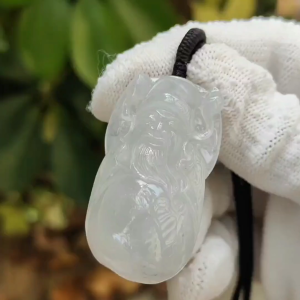Fiscal Feng Shui Wealth God Pendant (Sku: pendant417)