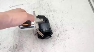 EGR Valve 6421402160 for Benz W212 X164 W166 W221 A6421402160 88489 A642-140-21-60