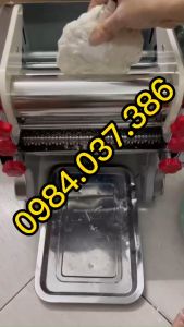 Máy FKM200 cán bột làm mỳ tươi  bún tươi điều chỉnh được độ dày mỏng