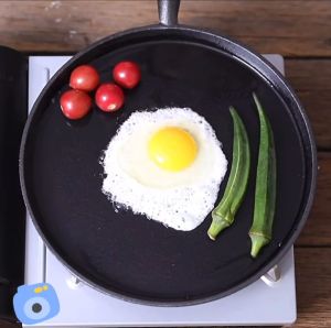 Cast Iron Frying Pan Uncoated Non-stick Egg Pancake Pan Crepe Maker Steak Frying Pan