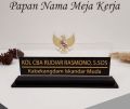 Papan Nama Meja Kerja Akrilik Name Desk Minimalis Arcylic. 