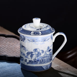 Large Capacity Ceramic Tea Cup with Lid Jingdezhen Blue And White Porcelain Office Personal Cup Engraving Handmade Crafted