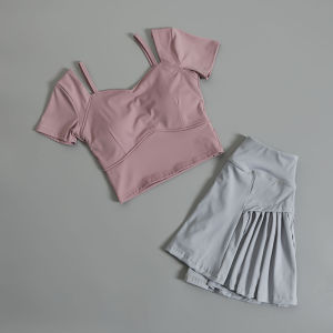 Fashionable High-End Summer Short-Sleeve Padded Yoga Suit