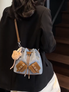 EchoBliss กระเป๋าทรงถังแบบถือพับมีสไตล์แฟชั่นและมีสไตล์ใหม่สำหรับฤดูใบไม้ร่วง