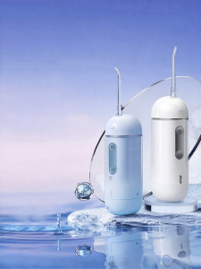 Portable Orthodontics Use Water Flosser