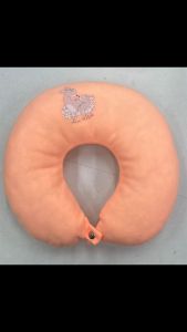 หมอนรองคอ หมอน หมอนรองคอกระดุมพิมพ์ลาย สินค้าคุณภาพ ส่งในไทย