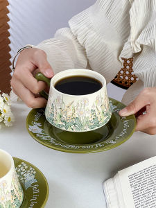 Retro Oil Painting Style Bell Flower Ceramic Coffee Cup High Aesthetic Value Exquisite Gift Box Set Premium Handmade Souvenir