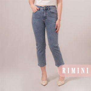 RIMINI - Celana Jeans Skinny Panjang Highwaist Denim Size 26-33 - Ofelia Pants 5200\\n\\n Apa Itu Celana Jeans Skinny Panjang Highwaist?\\n\\nCelana jeans skinny panjang highwaist adalah pilihan fashion yang sempurna bagi wanita yang mencari tampilan modern dan modis. Dengan desain yang ramping dan tinggi di bagian pinggang, celana jeans ini menawarkan gaya yang elegan dan rapi. Celana jeans skinny panjang highwaist sangat cocok untuk berbagai acara, mulai dari pesta hingga acara santai.\\n\\n Spesifikasi dan Desain\\n\\nRIMINI - Celana Jeans Skinny Panjang Highwaist Denim Size 26-33 - Ofelia Pants 5200 hadir dalam berbagai warna dan ukuran, mulai dari size 26 hingga 33. Celana jeans ini dirancang dengan bahan denim berkualitas tinggi yang menjamin ketahanan dan kenyamanan. Desain highwaist menawarkan tampilan yang ramping dan rapi, sementara celana jeans skinny panjang memberikan gaya yang modis dan modern.\\n\\n Kelebihan dan Kekurangan\\n\\nKelebihan dari celana jeans skinny panjang highwaist ini antara lain:\\n\\n- Tampilan yang ramping dan rapi\\n- Gaya modis dan modern\\n- Bahan berkualitas tinggi\\n- Cocok untuk berbagai acara\\n\\nNamun, ada juga beberapa kekurangan yang perlu diperhatikan:\\n\\n- Celana jeans skinny mungkin terasa ketat untuk beberapa orang\\n- Membutuhkan perawatan khusus agar tetap awet dan tampil rapi\\n\\n Cara Memilih Celana Jeans Skinny Panjang Highwaist yang Tepat\\n\\nUntuk memilih celana jeans skinny panjang highwaist yang tepat, ada beberapa hal yang perlu diperhatikan:\\n\\n Ukuran dan Warna\\n\\nPilih ukuran celana jeans yang sesuai dengan bentuk tubuh Anda. Pastikan untuk memeriksa tabel ukuran sebelum membeli. Selain itu, pilih warna celana jeans yang sesuai dengan gaya dan preferensi Anda.\\n\\n Bahan dan Kualitas\\n\\nPilih celana jeans skinny panjang highwaist yang terbuat dari bahan berkualitas tinggi. Periksa label bahan sebelum membeli untuk memastikan bahwa celana jeans tersebut terbuat dari denim berkualitas tinggi.\\n\\n Tips Menggunakan Celana Jeans Skinny Panjang Highwaist\\n\\nBerikut adalah beberapa tips menggunakan celana jeans skinny panjang highwaist:\\n\\n Untuk Berbagai Acara\\n\\nCelana jeans skinny panjang highwaist dapat digunakan untuk berbagai acara, mulai dari pesta hingga acara santai. Untuk acara santai, padukan celana jeans dengan kaos atau blus sederhana. Sedangkan untuk acara formal, padukan celana jeans dengan blus atau kemeja formal.\\n\\n Padu Padan yang Tepat\\n\\nUntuk mendapatkan tampilan yang sempurna, padukan celana jeans skinny panjang highwaist dengan item fashion lainnya yang sesuai. Misalnya, padukan celana jeans dengan jaket kulit atau blazer untuk tampilan yang modis dan modern. Atau, padukan celana jeans dengan sweater atau cardigan untuk tampilan yang hangat dan cozy.\\n\\nDengan mempertimbangkan semua hal di atas, Anda dapat memilih dan menggunakan celana jeans skinny panjang highwaist yang tepat untuk gaya dan preferensi Anda. Jangan ragu untuk mencoba berbagai padu padan dan gaya untuk mendapatkan tampilan yang sempurna!\n}