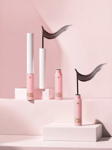 Chioture | Mascara Dài và Cong Chống Nước với Cọ Mịn Thân Thiện với Người Mới