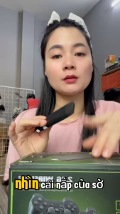 Máy Chơi Game Stick 4K Cầm Tay V3 Pro 2024 Tiếng Việt 64GB 20.000 trò + 50 game mới có 2 tay cầm không dây kèm theo bảo hành 3 tháng