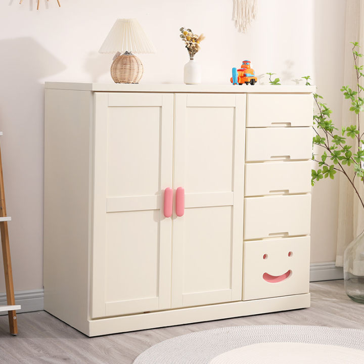 Chest of store drawers baby city