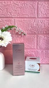 CJBC Brightening Set Lebih Hemat Brightening Essence Water Tone Up Cream Mencerahkan Wajah Menangkal UV