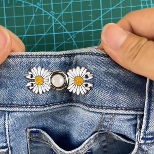 Tổng Hợp Các Mẫu Khuy Cài Khâu Bằng Kim Và Chỉ Hình Gấu Và Hoa Bướm Trang Trí Thắt Lưng Quần Jean Quần Tây Đầm