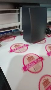 Cetak Stiker Label Produk Waterproof (Anti Air) 1 Hari Jadi A3+