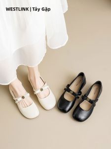 Low Heel Mary Jane Shoes with Camellia Design