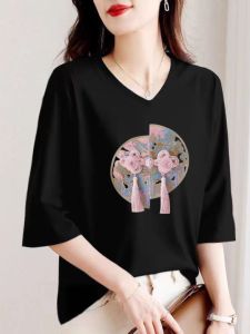 Pure ผ้าฝ้าย สุภาพสตรี คอวี เสื้อยืดพิมพ์ลายแขนสั้นสวมใส่ด้านใน เสื้อท่อนบน สีดำ ลำลอง ชุดกีฬาแฟชั่นหญิง ฤดูใบไม้ผลิ 2024