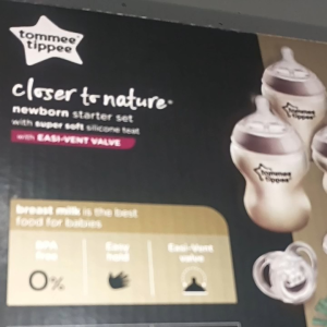 TOMMEE TIPPEE CTN SUPER SOFT TEAT BOTTLE STARTER SET ASSORTED COLOR