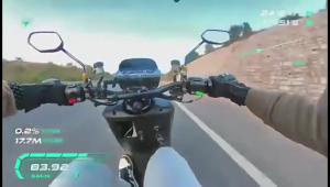 HEXMA กระปุกปั้มลอย กระปุกปั๊มดิส ทนทาน ติดตั้งง่าย ป้องกันการรั่วซึม รูตรงและรูเฉียง สีเทาใส มี 2 สีให้เลือก 1 ชิ้น