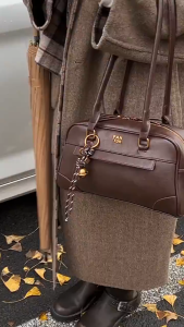 CALVIERO COLLECTION G3180 TAS BAHU POCKET LONGHANDLE FREE CHARM BAG STYLE WANITA