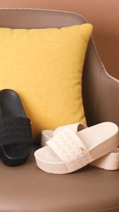 MICHAELA Heart Knitted Platform Sandals: Sophisticated & Comfortable Flatform Sliders