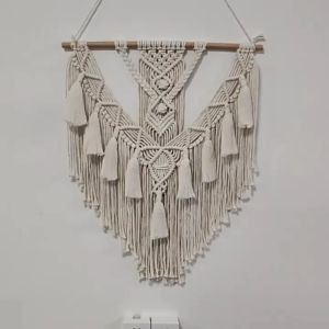 Macrame Wall Hanging Tapestry: A Stylish & Versatile Boho Decor