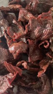 เนื้อควายแดดเดียว - รส 90% สูง 200 กรัม วันที่ถูกต้อง เนื้อเค็ม เนื้อแห้ง ปรุงรส สวยท้าย ถูกเสียแก้มด้วย คุณค่าถูกต้อง