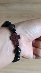 Chuỗi tràng hạt mân côi thạch anh đen vân đeo tay 10 hạt 10li thánh giá gỗ khắc nổi hình Chúa