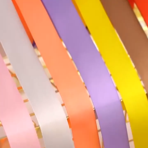 ริบบิ้นผ้าซาติน หน้ากว้าง 2.5 ยาว 25 หลา สีสวยมากค่ะ ริบบิ้นตกแต่ง ของขวัญคริสต์มาส ริบบิ้นตกแต่งเสื้อผ้า