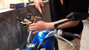 【Ready Stock】Side Mirror Motorcycle Universal Honda Side Mirrors Rearview with 8/10mm Bolt for most Motorcycle