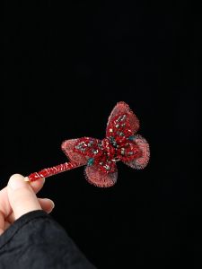 Handmade Crystal Red Butterfly Hair Clip Gradient Embroidery New Chinese Style High-End Sensation New Year Hair Accessories Side Duckbill Clip
