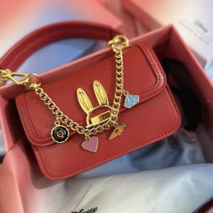 [BST ZOOTOPlA] Túi Nữ Quai Xách/Đeo Chéo Phối Dây Charm Icon Và Khoá Hình Thỏ Mạ Vàng Nổi Bật Size 17 (FULLBOX )
