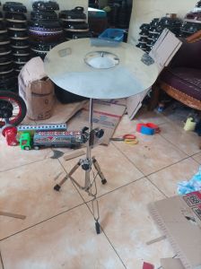 Stand dan simbal putih stenlis markis marawis drum