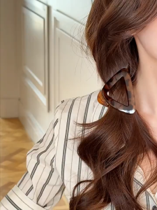 Smooth Triangle Geometry Shark Claw Clip Solid Color Hollow Plastic Fashion Multifunction Hair Accessories Women Daily