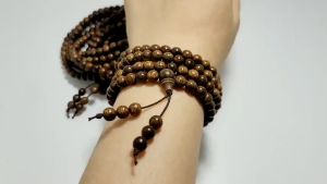 Chuỗi tràng 108 Hạt Trầm Hương Tốc  Vườn Việt Nam - Vòng Trầm Hương Phong Thủy  May Mắn Thời Trang Tài Lộc - Trầm Hương Hùng Dung