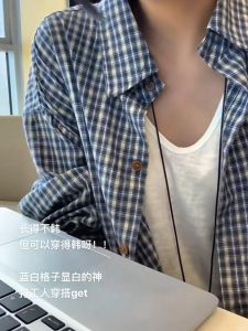 Dahong   W472 เสื้อแขนยาวลายสก๊อตสีฟ้า เสื้อกันแดด ดูใบไม้ร่วงสไตล์ขี้เกียจสบายๆลายสก๊อตหลวมเสื้อด้านนอก oversize