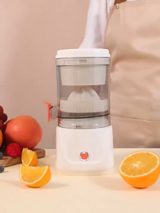 SG [In Stock] Portable Juicer Fruit Blender/USB Rechargeable Blender Multi-function Automatic Small Electric Juicer 3-month warranty
