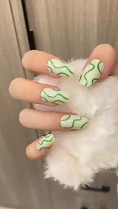 Móng tay giả đính đá dài kèm keo - Gồm 24 móng tay giả + Tặng 1 chai keo dán móng 2g + Tặng 1 cây dũa móng