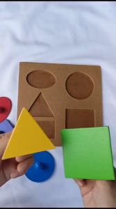 Mainan Edukasi Anak - Puzzle Knop Pegangan Knob Geometri Warna Bahan Tebal