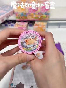 Mesin Cop Magik Kapibara Untuk Kanak Kanak Dengan Stiker Hadiah Mainan Sekolah Magic Stickers Seal Stamp Capibara Capybara Kindergarten Sharing Toys Reward Stickers卡通魔法贴纸印章盖章卡皮巴拉儿童学生幼儿园分享玩具考试奖励贴 A464