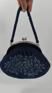 [ Woosilver ] Túi Cườm Vintage Xanh Navy Hoa Nổi – Secondhand SI – TX484