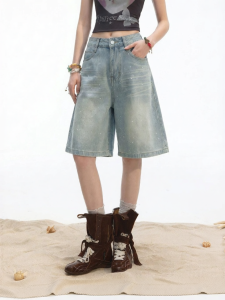 Unifree | Distressed Light-Colored High-Waisted Loose Wide-Leg Sequined Jeans Shorts