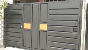 pagar rumah bukaan geser full plat minmalis