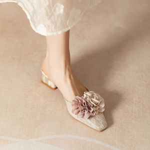 Sweet Style Satin Flower Head Cover Slippers Womens Summer 2025 New Square Head Thick Heel Semi Slippers Versatile Slimming Cool Slippers