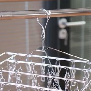 Newyorkbigsale ผ้าเชิปวาที่ตากถุงเท้า ผ้าหนีบผ้าสแตนเลส ไม้แขวนสแตนเลส 30 ตัวล็อค No. Y1900