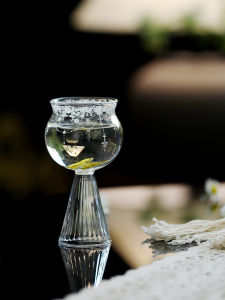 JISU | Aesthetic Female-oriented High-foot Glass Tea Cup
