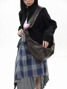 JANDRESS | Wide Strap Pleated Multiple Buckles Soft Leather Shoulder Bag