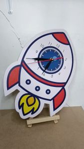 Jam Dinding Unik Motif Roket Astronot Dekorasi Hiasan Dinding Kamar Anak Aesthetic