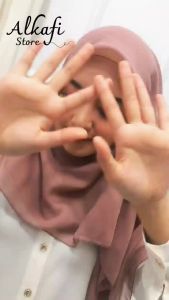 Kerudung segi empat paris jadul / Hijab segi empat paris /  Paris Jadul Pouch Logo